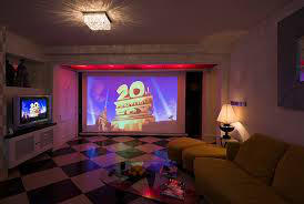 A hotel for two - 5 The Lawn private cinema