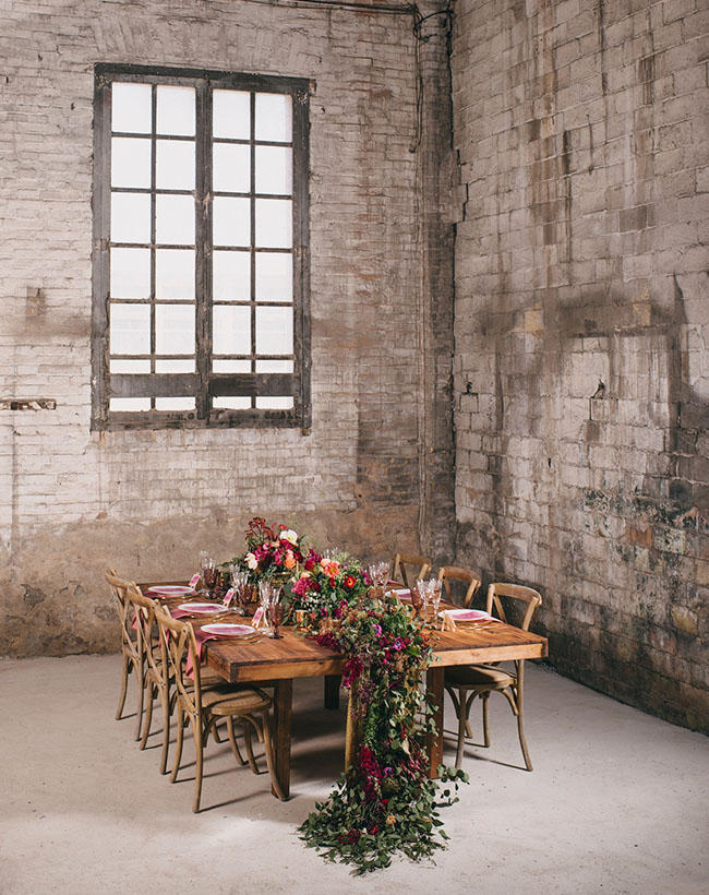 Autumn wedding table style