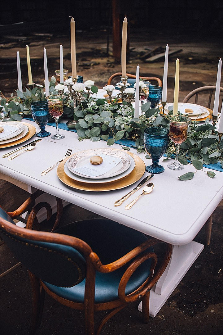 Blue and gold wedding styling