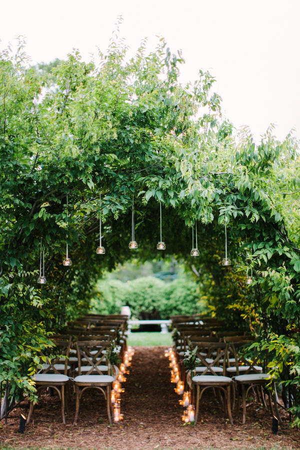forest green wedding styling