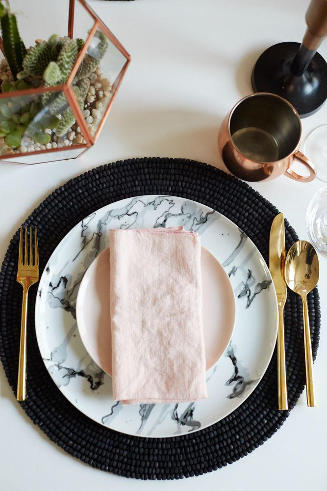 marble wedding trend place setting styling