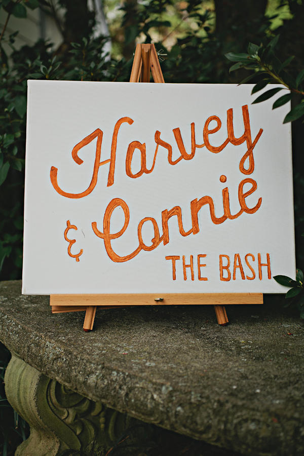 retro urban wedding signage styling