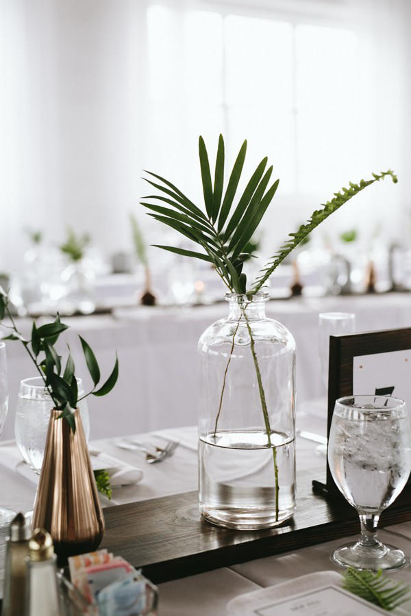 minimalist wedding table styling idea