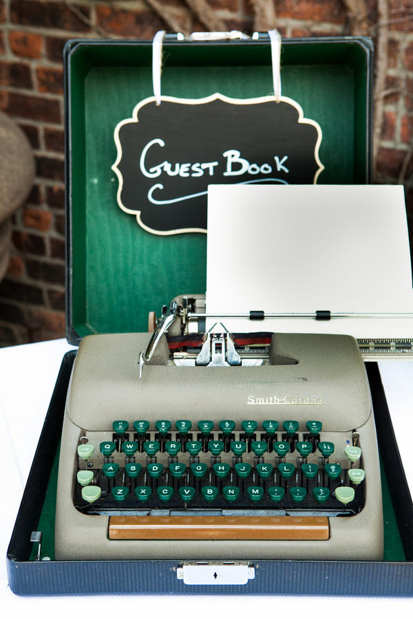 retro urban wedding vintage typewriter style idea