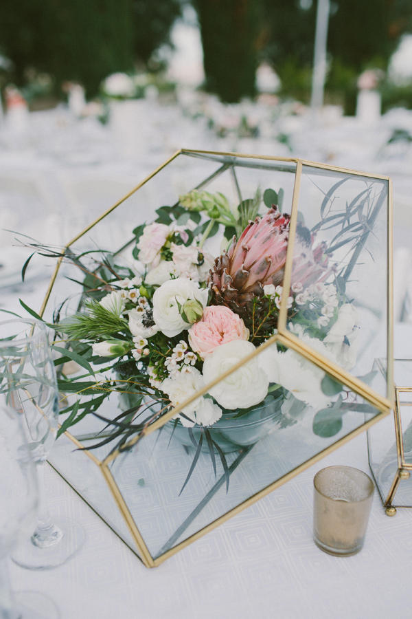 colour schemes emerald gold table decoration