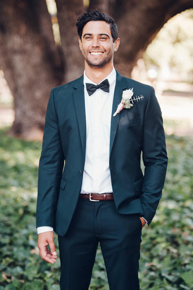 groomsmen trends smart suit