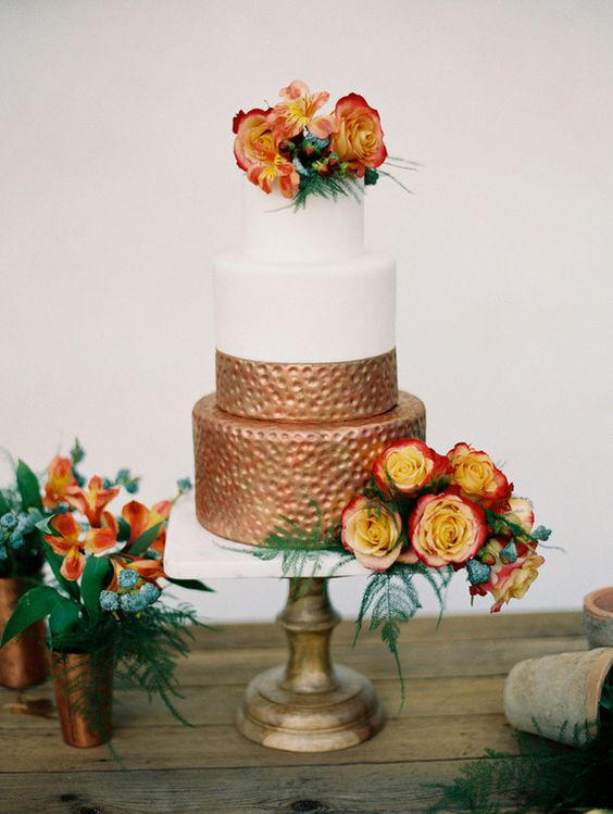 retro urban wedding copper cake styling