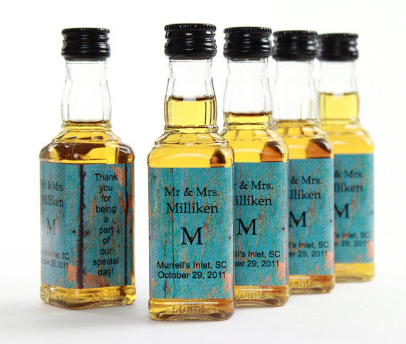 Grooms - Miniature whisky bottles for weddings