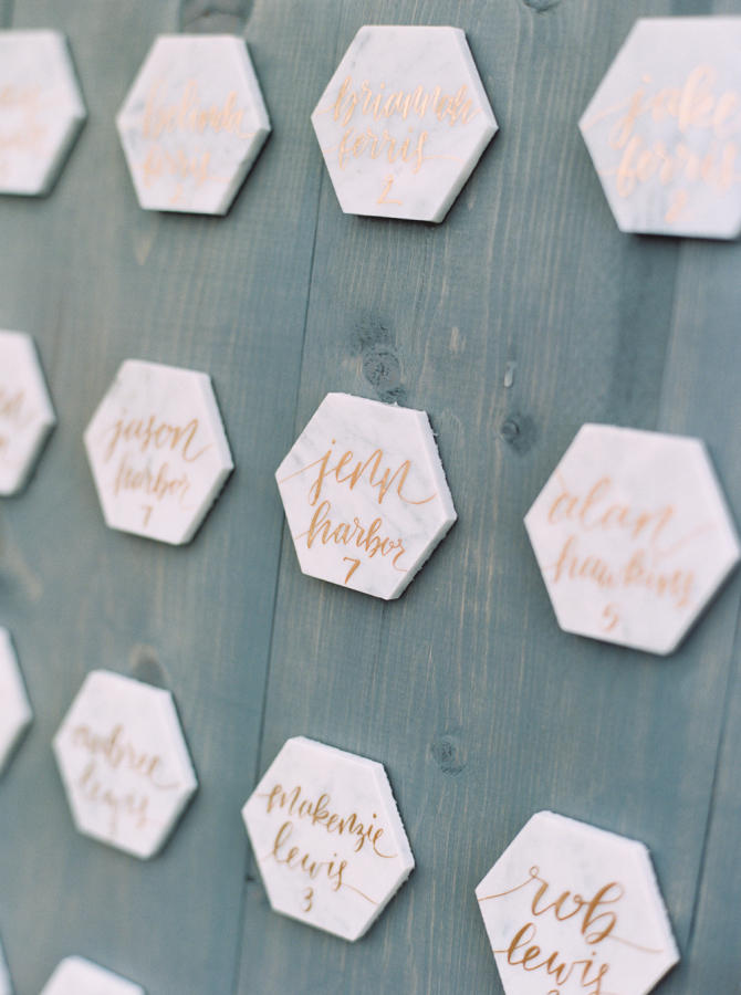 marble wedding trend table plan styling