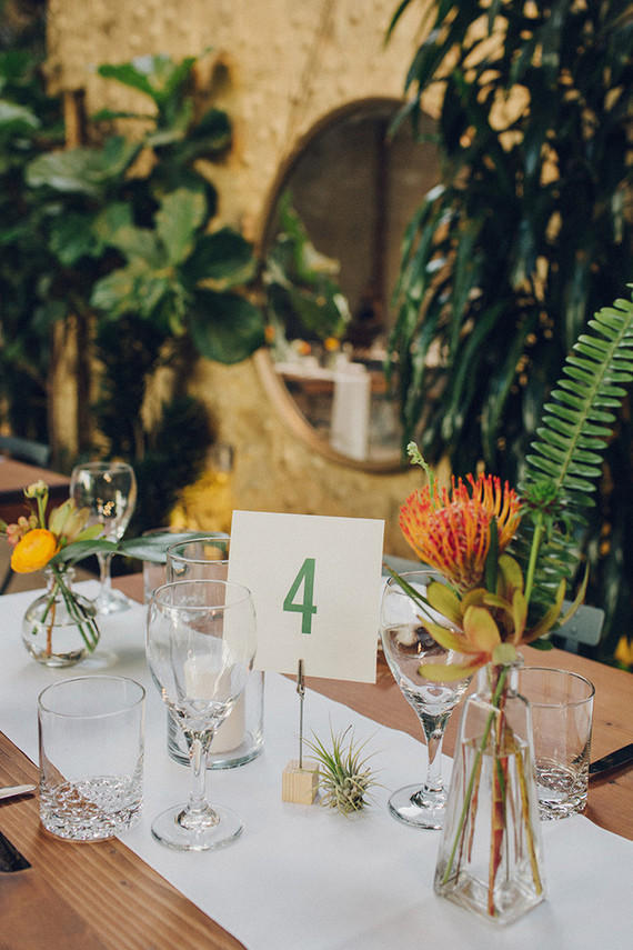 tropical wedding table