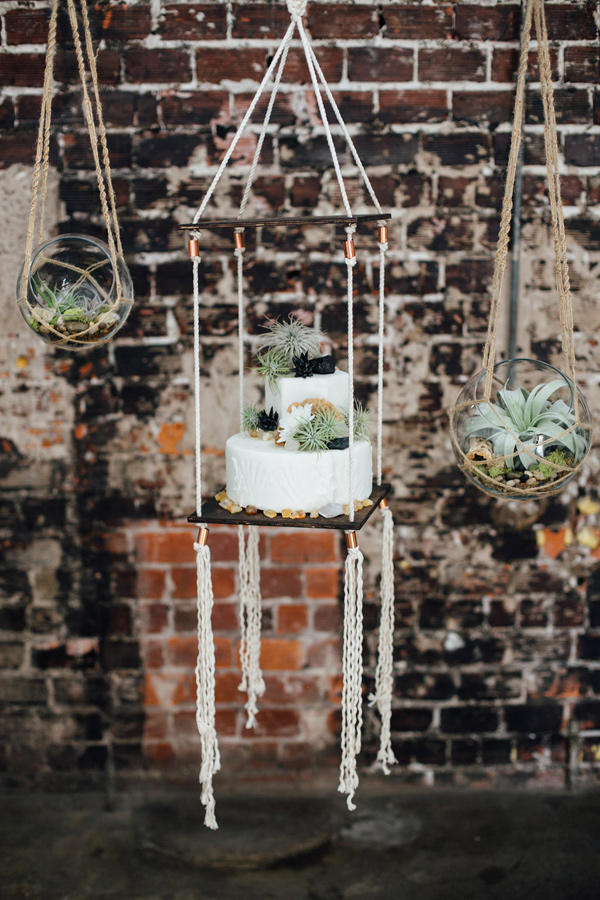 wedding succulents cake with macrame idea