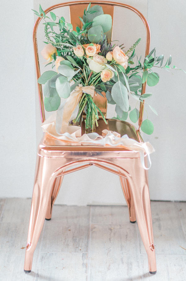 copper trend floral styling